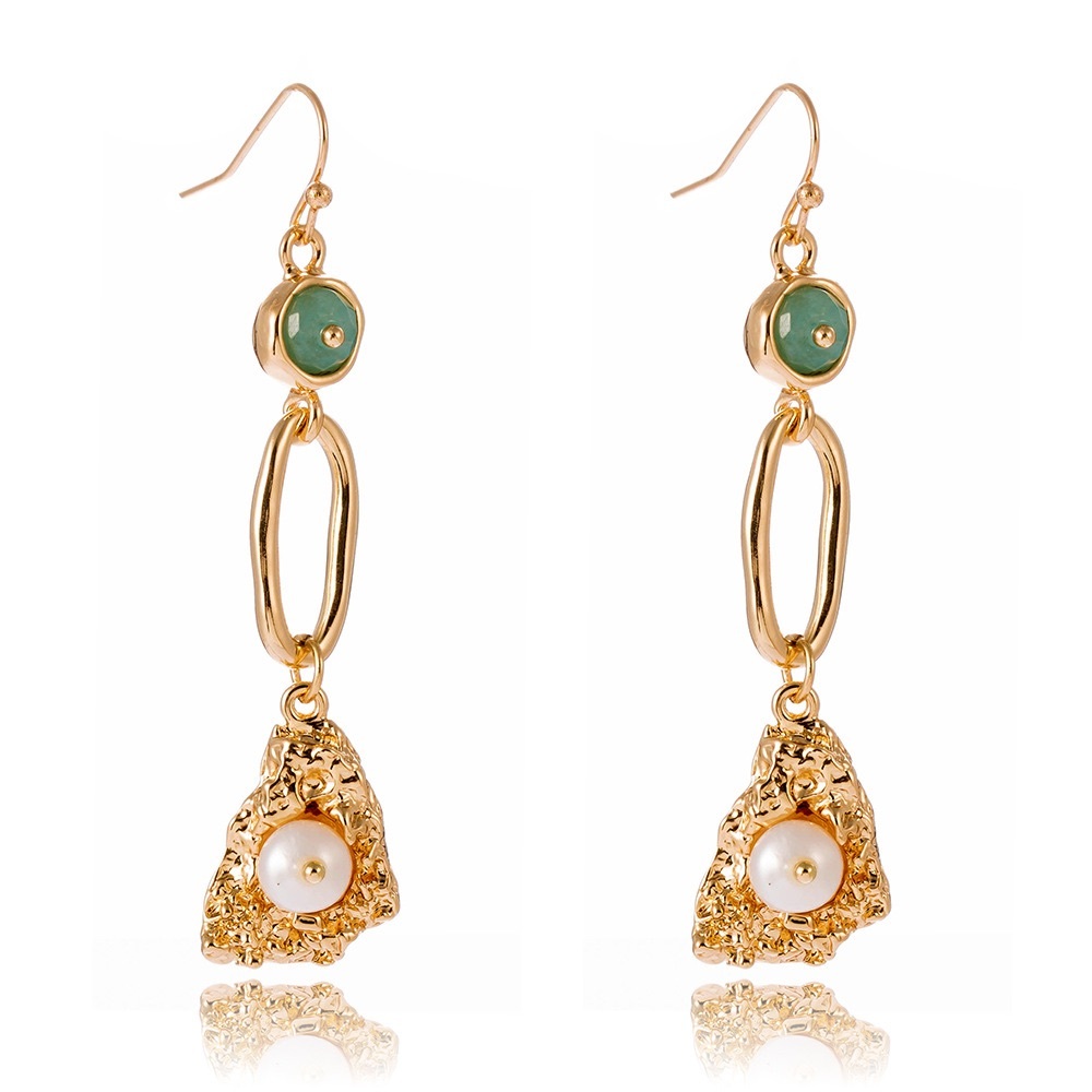 Simple elegant earrings